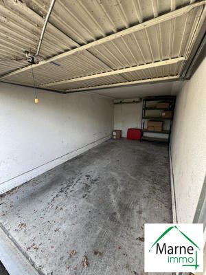 Parking / Garage - 15 m²