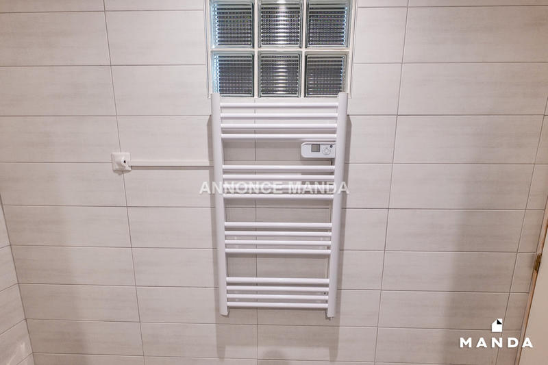 Chambre - 10 m² - 7 pièces