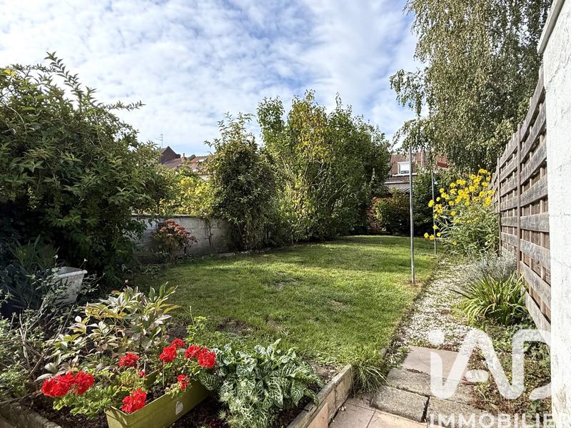 Maison - 111 m² - 5 pièces