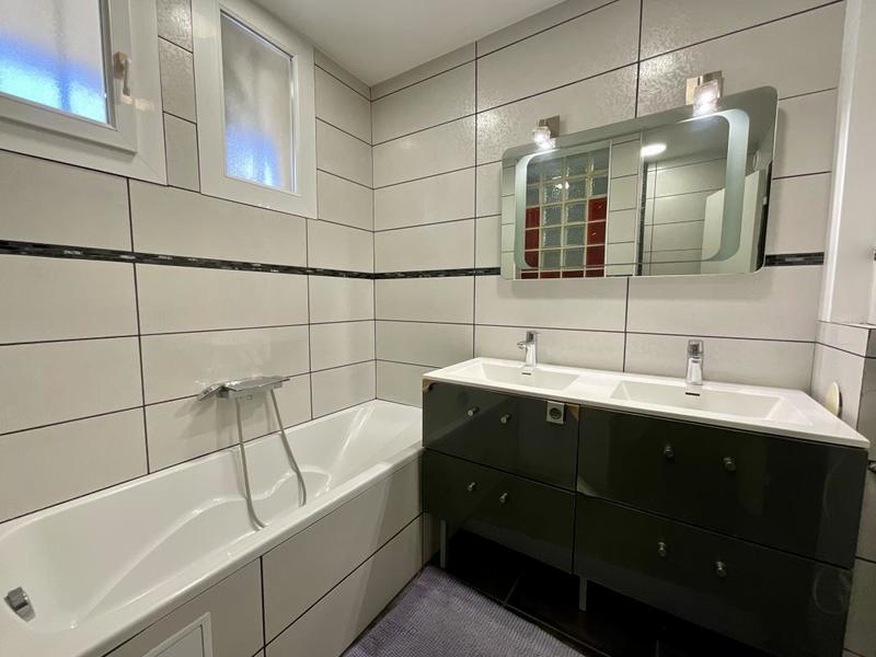 Appartement - 111 m² - 5 pièces