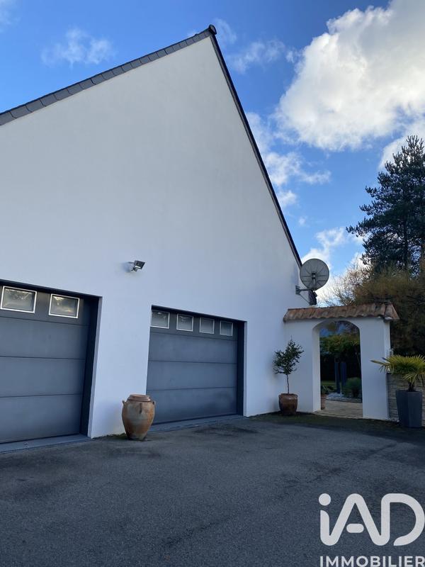 Maison - 166 m² - 9 pièces
