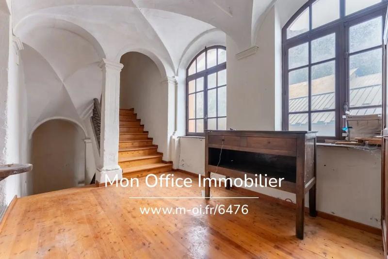 Maison - 600 m² - 22 pièces