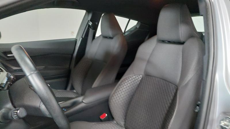 Toyota c-Hr 2.0 Hybride 184 Dynamic Business Beyond