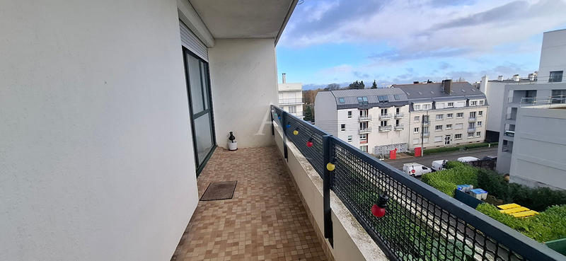 Appartement - 100 m² - 5 pièces