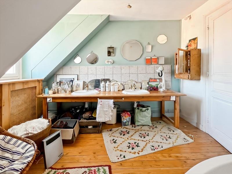 Maison bourgeoise - 163 m² - 8 pièces