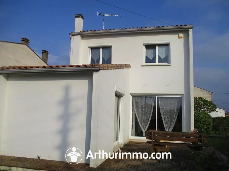 Maison - 92 m² - 5 pièces