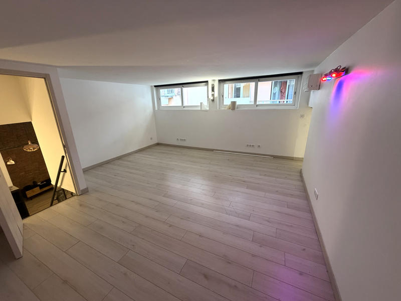 Appartement - 176 m² - 5 pièces