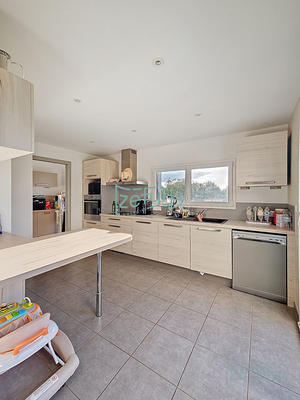 Maison contemporaine - 144 m² - 6 pièces