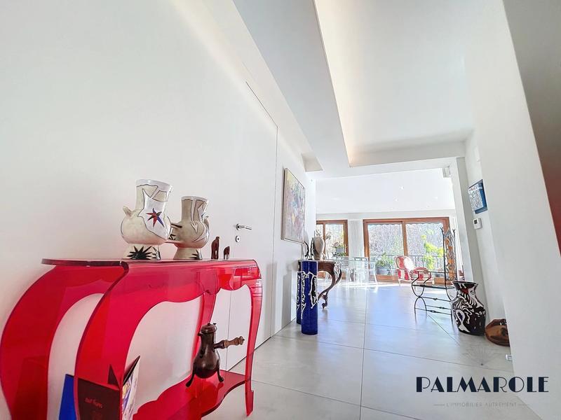 Appartement - 97 m² - 3 pièces