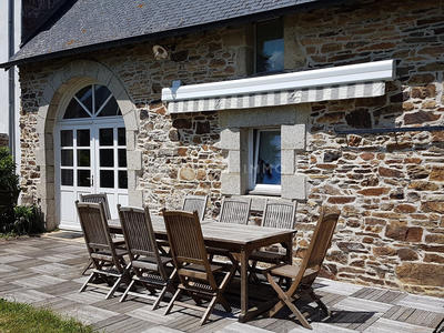 Maison - 220 m² - 5 pièces