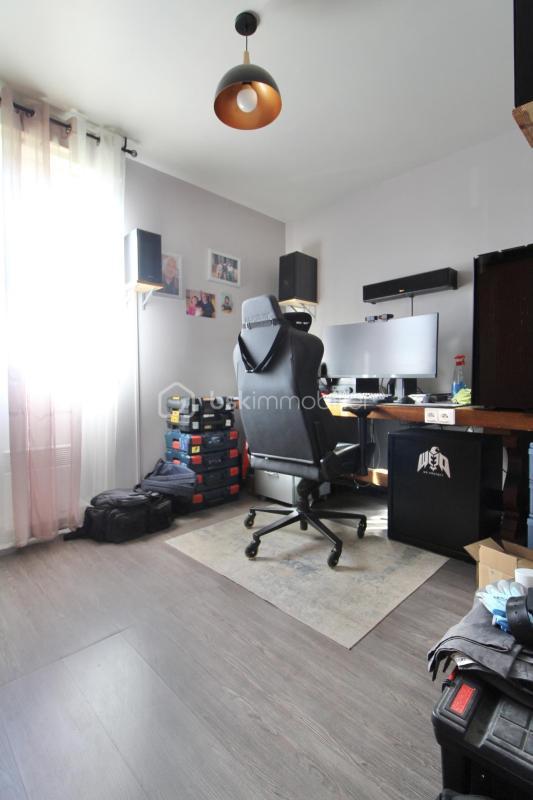 Pavillon - 110 m² - 6 pièces