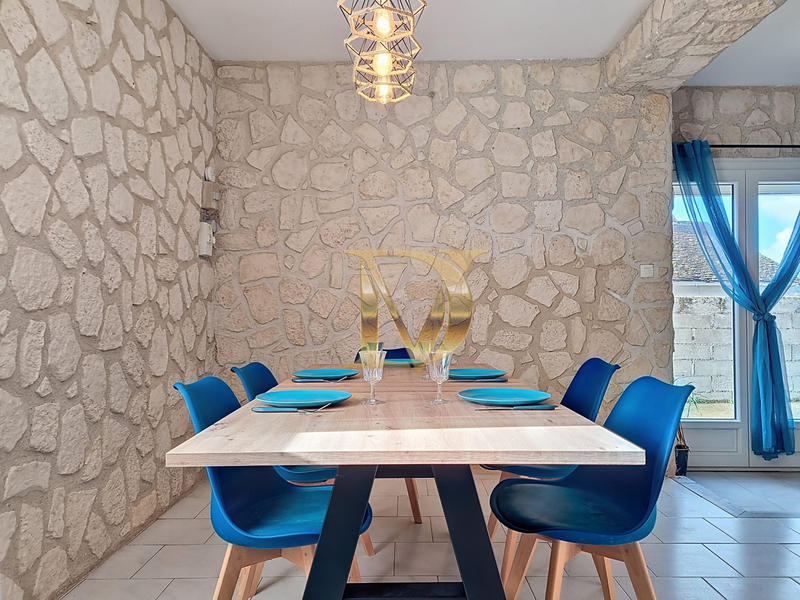 Maison ancienne - 181 m² - 6 pièces