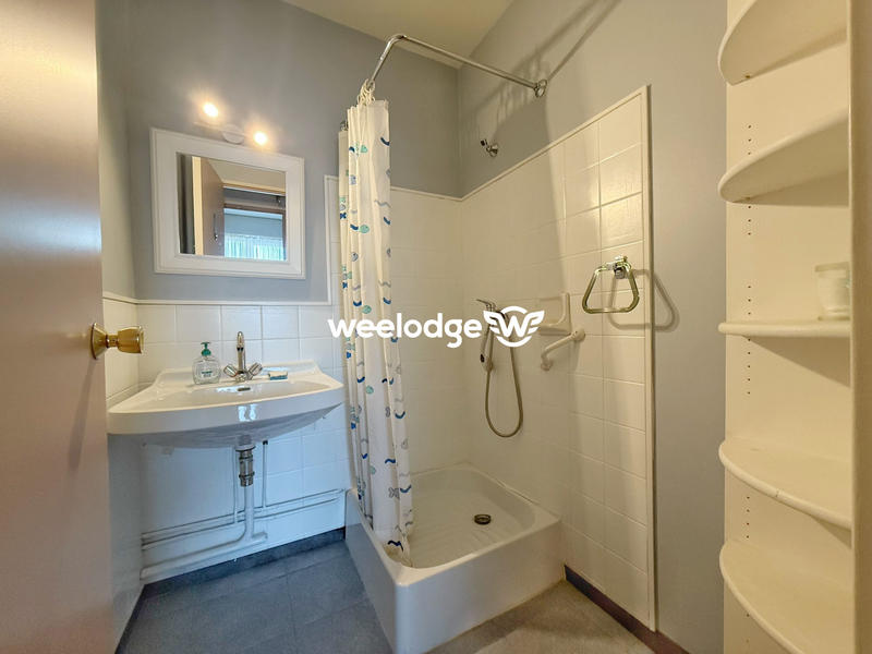 Appartement - 97 m² - 5 pièces