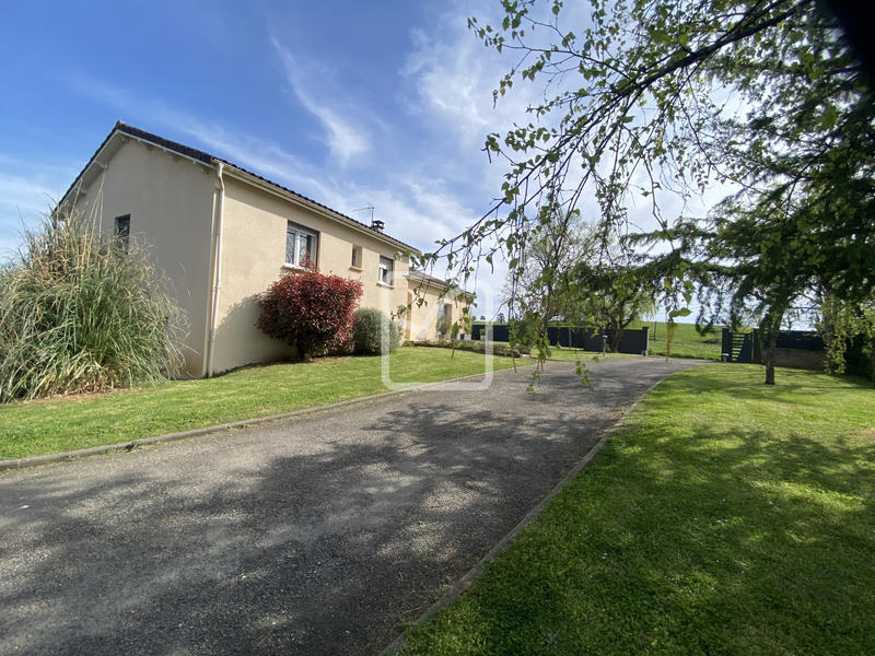 Maison - 114 m² - 6 pièces