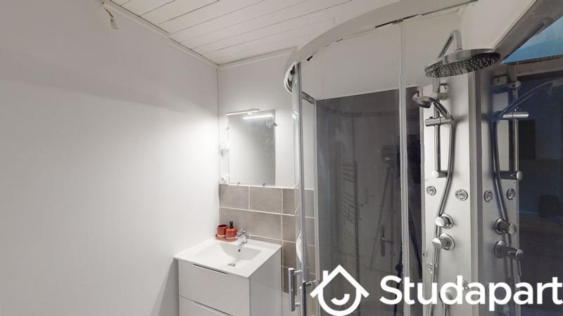 Chambre - 82 m² - 1 pièce