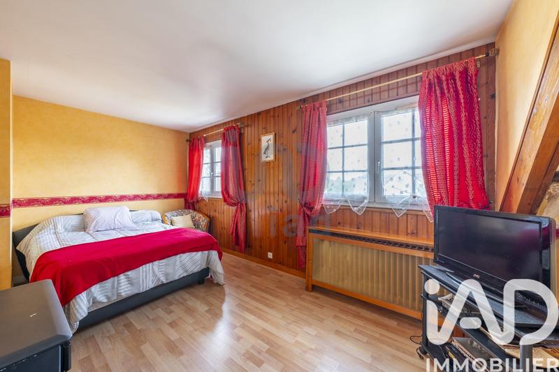 Maison - 195 m² - 8 pièces