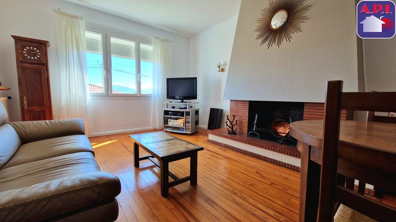 Maison - 204 m² - 6 pièces