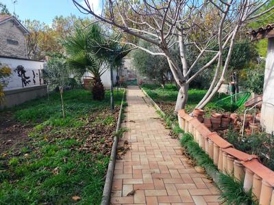 Maison - 137 m² - 5 pièces