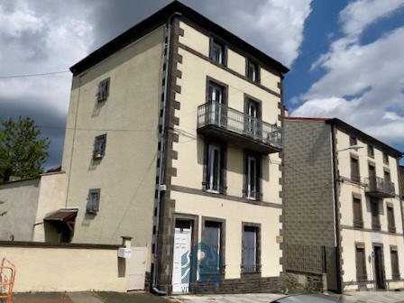 Maison - 177 m² - 8 pièces