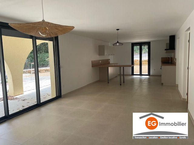 Appartement - 110 m² - 4 pièces