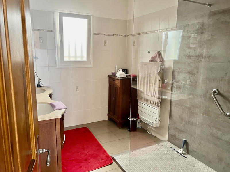 Maison - 194 m² - 7 pièces