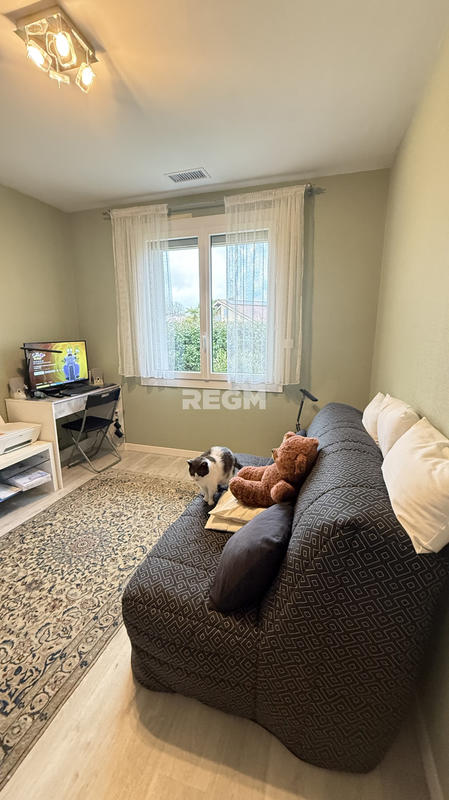 Maison - 95 m² - 4 pièces