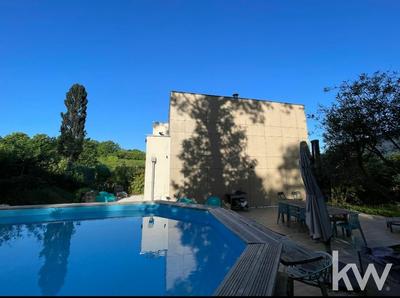 Maison - 97 m² - 4 pièces