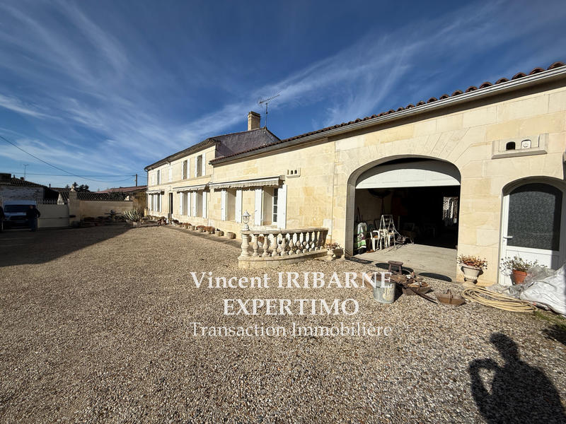 Maison - 200 m² - 6 pièces