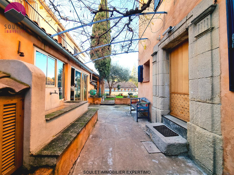 Maison - 90 m² - 5 pièces