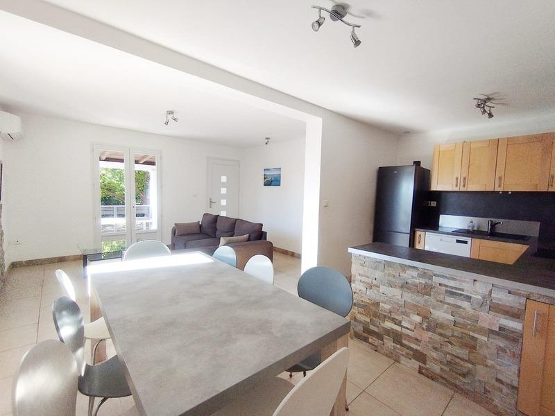 Maison - 144 m² - 8 pièces