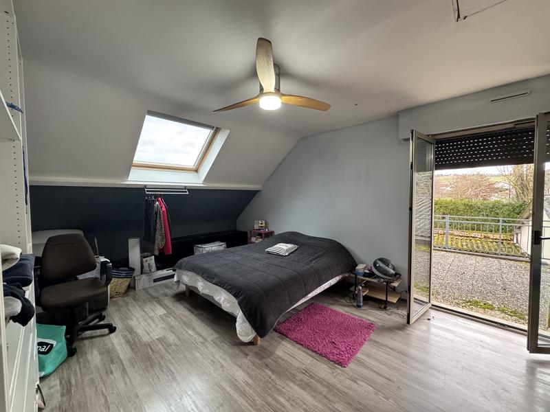 Maison - 210 m² - 6 pièces