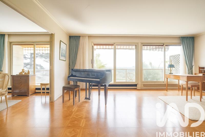 Appartement - 144 m² - 5 pièces