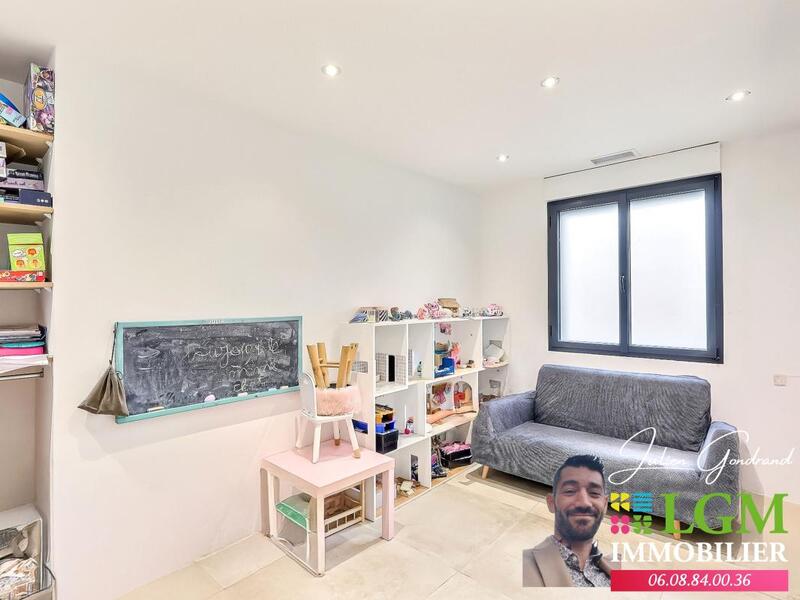 Maison - 139 m² - 5 pièces