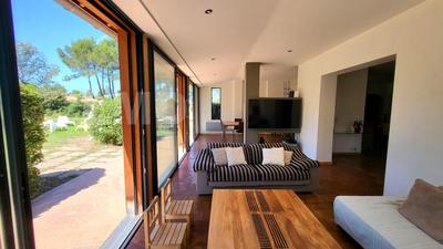 Maison - 220 m² - 9 pièces