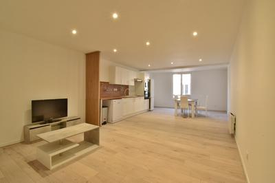 Immeuble - 195 m² - 8 pièces