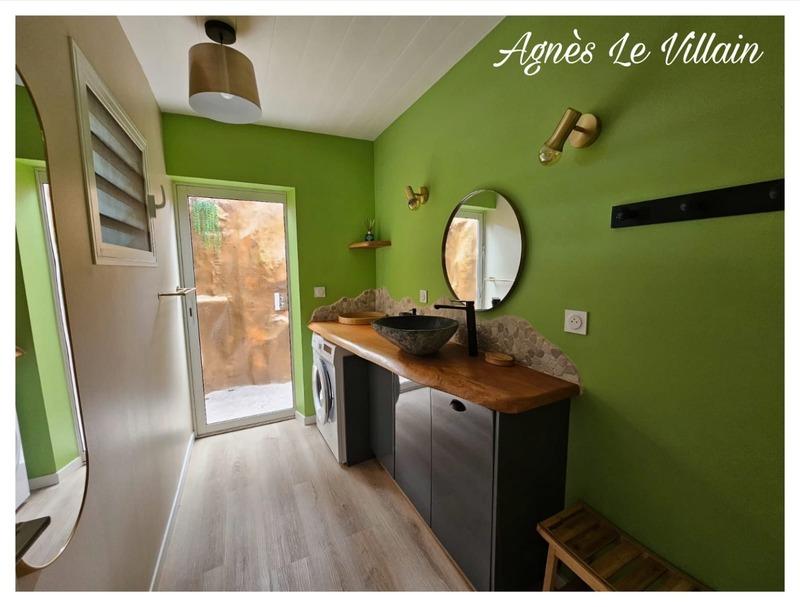 Maison - 272 m² - 12 pièces