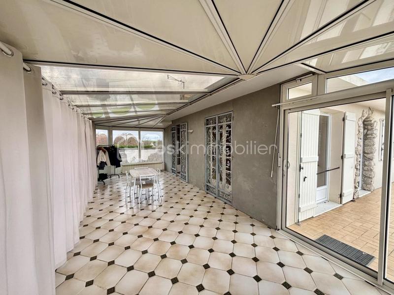 Maison - 95 m² - 4 pièces