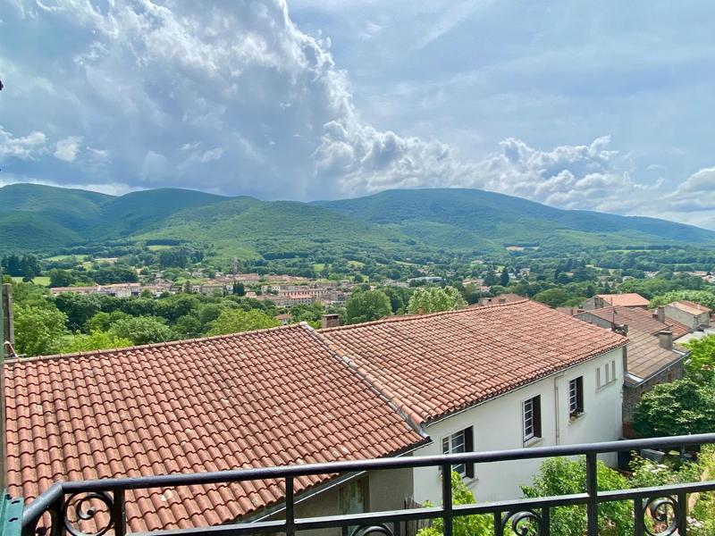 Maison - 233 m² - 10 pièces