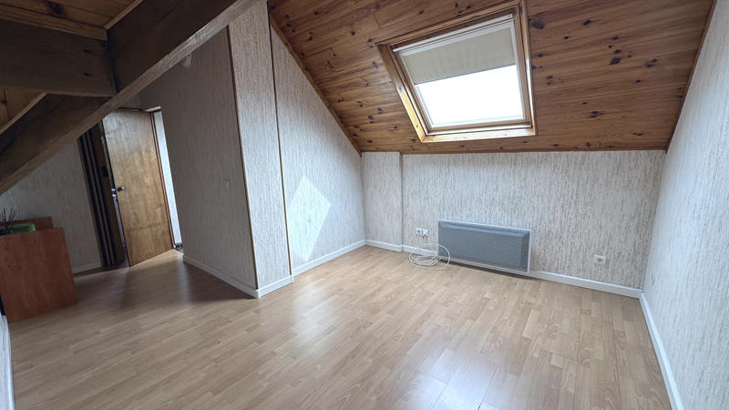 Maison - 98 m² - 6 pièces