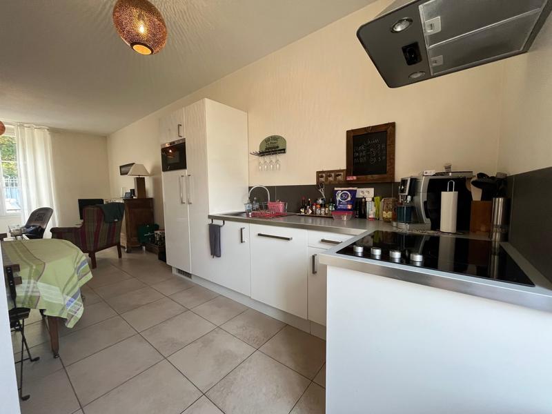 Appartement - 100 m² - 4 pièces