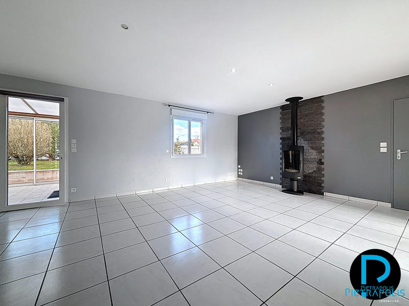 Maison - 94 m² - 5 pièces