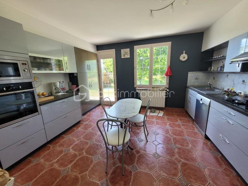 Pavillon - 165 m² - 7 pièces