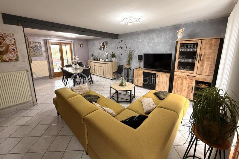 Maison traditionnelle - 118 m² - 5 pièces