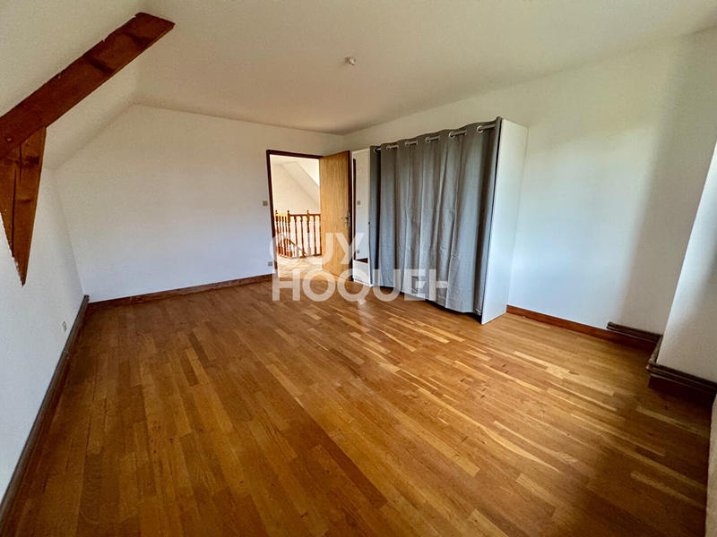 Maison - 200 m² - 6 pièces
