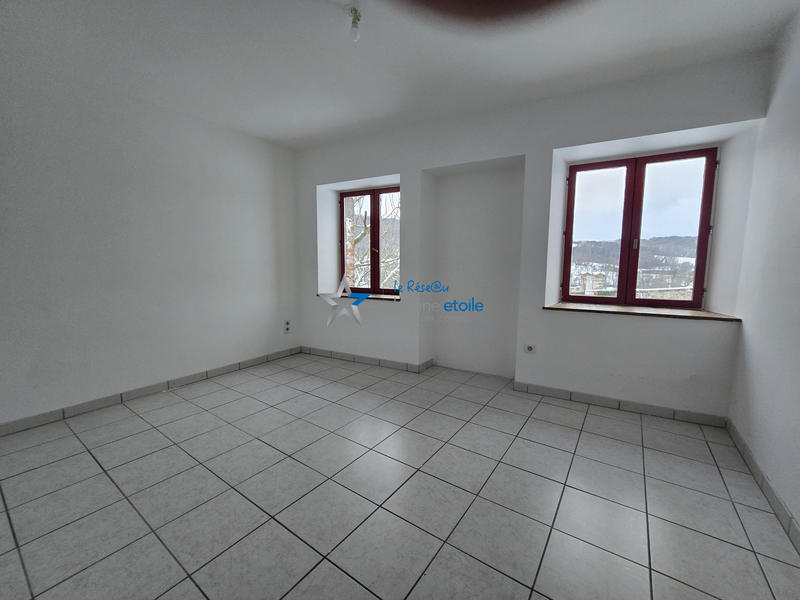 Maison - 99 m² - 5 pièces