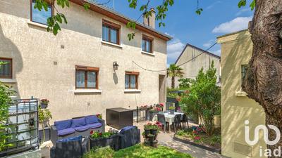 Maison - 140 m² - 5 pièces