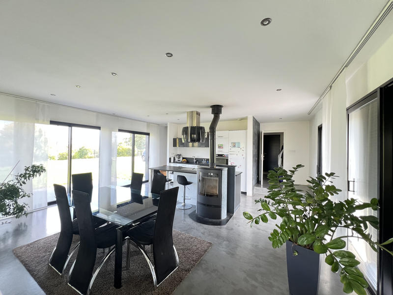 Maison - 155 m² - 6 pièces