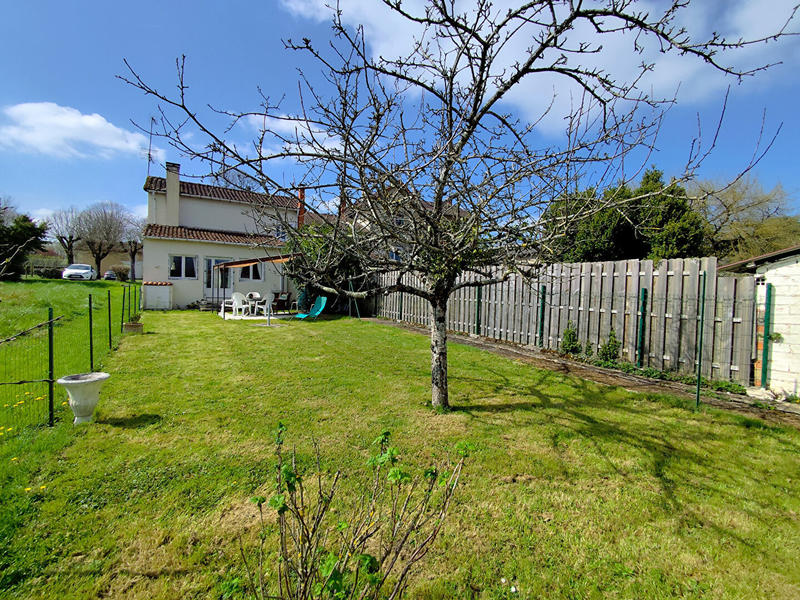 Maison - 111 m² - 4 pièces