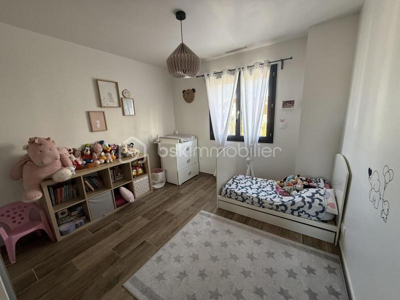 Villa - 90 m² - 4 pièces