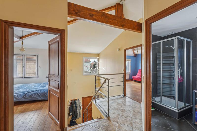 Maison - 296 m² - 5 pièces